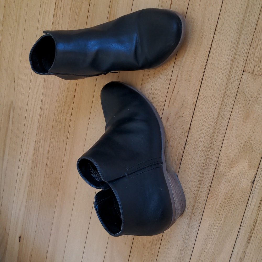 Bass Ankle Boots